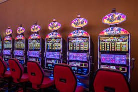 Hip Hop Panda live dealer studio at momoslots login with modern set design and HD streaming setup